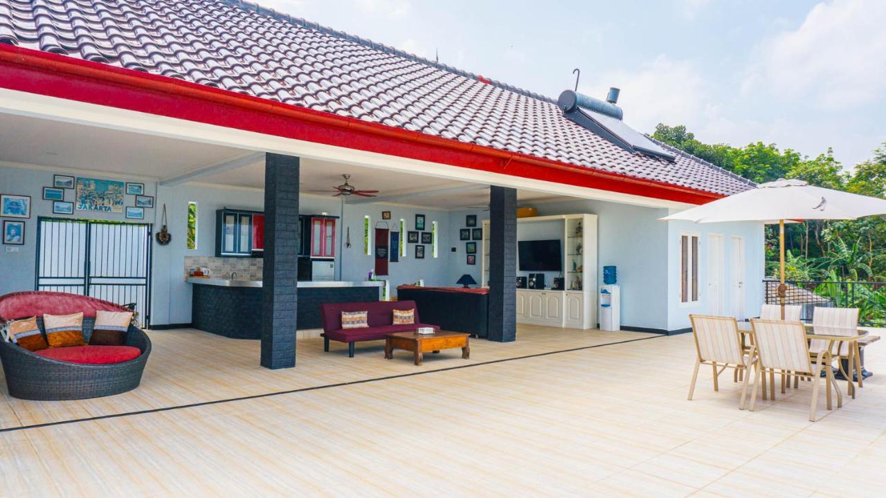 House Of Belasun Pelabuhan Ratu Esterno foto